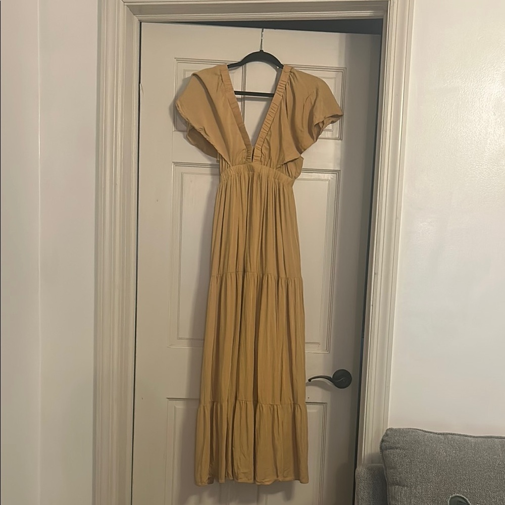 Wishlist Apparel Yellow Maxi Dress size small